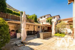 Maison à Notre-Dame-de-Mésage (38220)