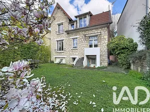 Traditional house in Enghien-les-Bains (95880)