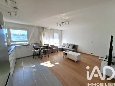 Apartment in Rosny-sous-Bois (93110)