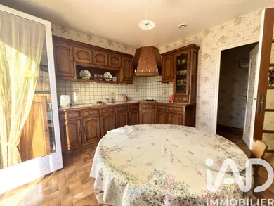 Maison de campagne à Giat (63620)