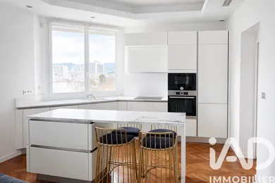Apartment in Marseille (13008)