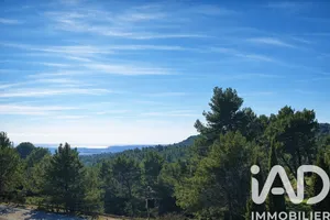 Maison traditionnelle à Aurons (13121)