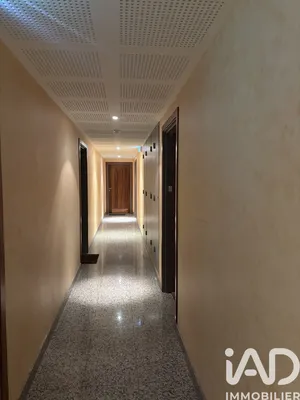 Appartement à La Roquebrussanne (83136)