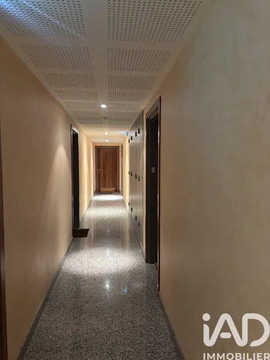 Appartement à La Roquebrussanne (83136)