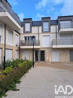 Apartment in Bièvres (91570)