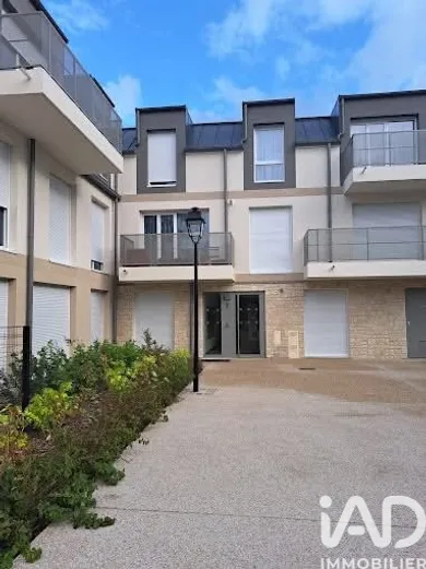 Apartment in Bièvres (91570)