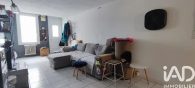 Townhouse in Niort (79000)