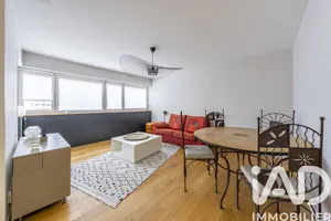 Apartment in Chevilly-Larue (94550)