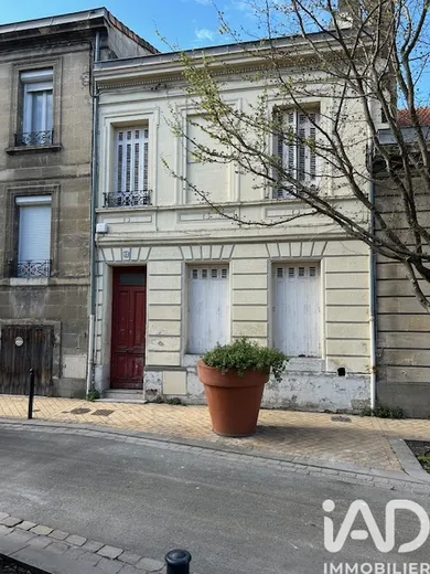Maison à Bordeaux (33100)