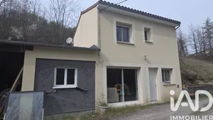 Traditional house in Lunan (46100)