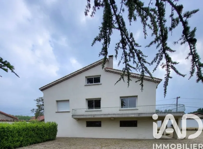 Maison 5 pièces 90 m² · à Bellegarde-en-Forez · 90 m² · 245 000 €