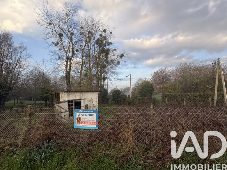 Terrain à bâtir à Grand Bourgtheroulde (27520) · 38 000 €