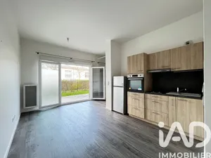 Apartment in Noisy-le-Grand (93160)