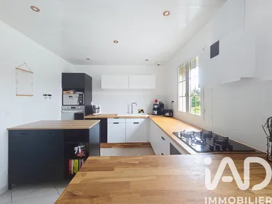 Traditional house in Nangis (77370)