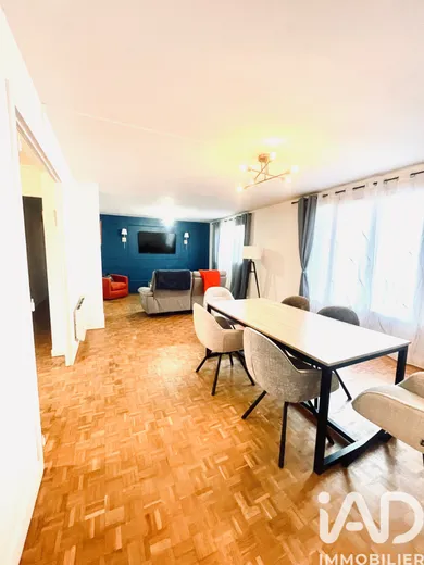 Apartment in Reims (51100)
