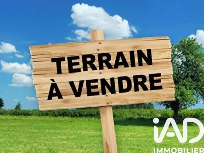 Terrain à bâtir à Vieux-Lixheim (57635) · 47 000 €