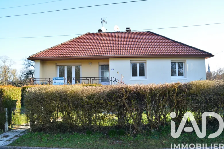 Maison 5 pièces 92 m² · à Lamarche · 92 m² · 115 000 €