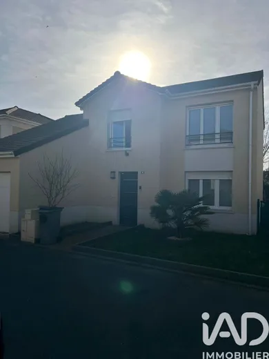 Maison à Bruyères-sur-Oise (95820)