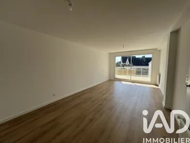 Appartement à La Chapelle-des-Fougeretz (35520)