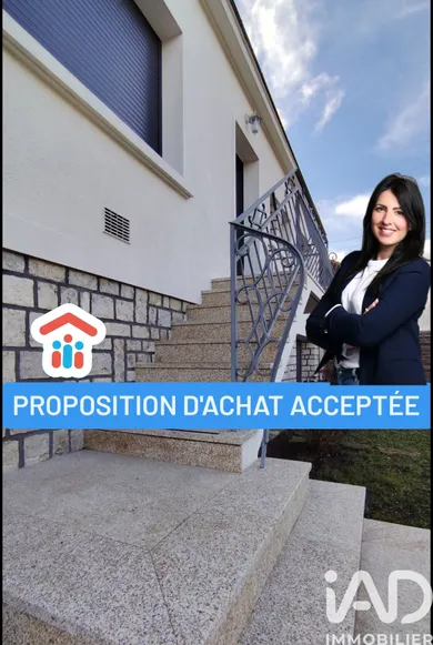 Maison à Saint-Jean-de-la-Ruelle (45140)