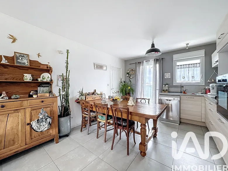 Maison 3 pièces 81 m² · à Saint-Vidal · 81 m² · 229 500 €