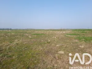 Land in Miserey (27930)