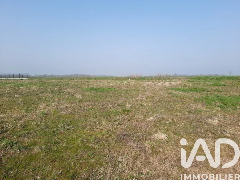 Terrain à Miserey (27930) · 99 000 €