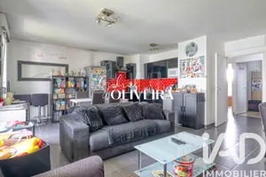 Apartment in Les Pavillons-sous-Bois (93320)