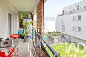 Apartment in Les Pavillons-sous-Bois (93320)