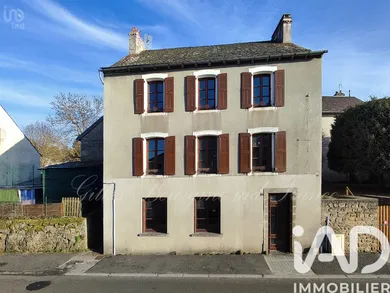Maison à Peyre en Aubrac (48130)