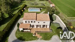 House in Jauldes (16560)