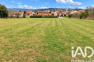 Building plot in Marcilly-le-Châtel (42130)