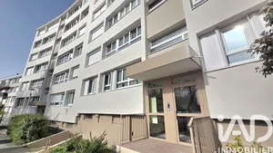 Apartment in Saint-Michel-sur-Orge (91240)