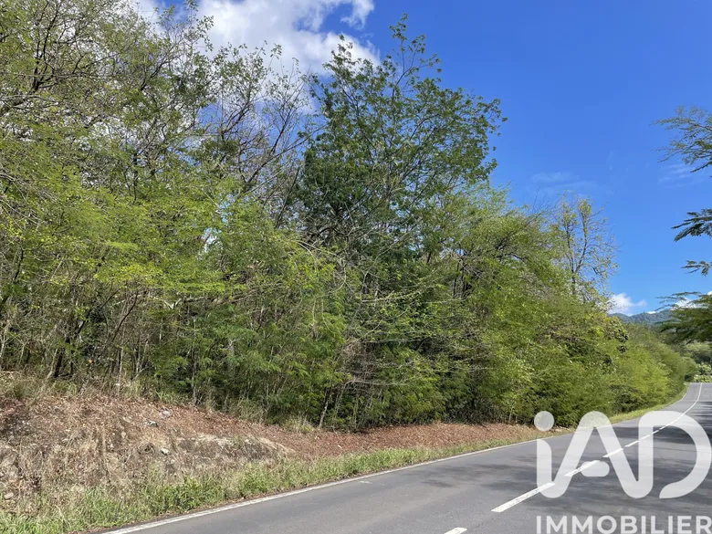 Terrain à bâtir à Deshaies (97126) · 1 410 000 €