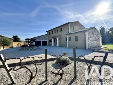 Maison à Tarascon (13150)