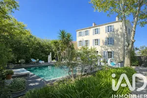 Bastide à La Crau (83260)