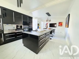 Pavillon à Aulnay-sous-Bois (93600)