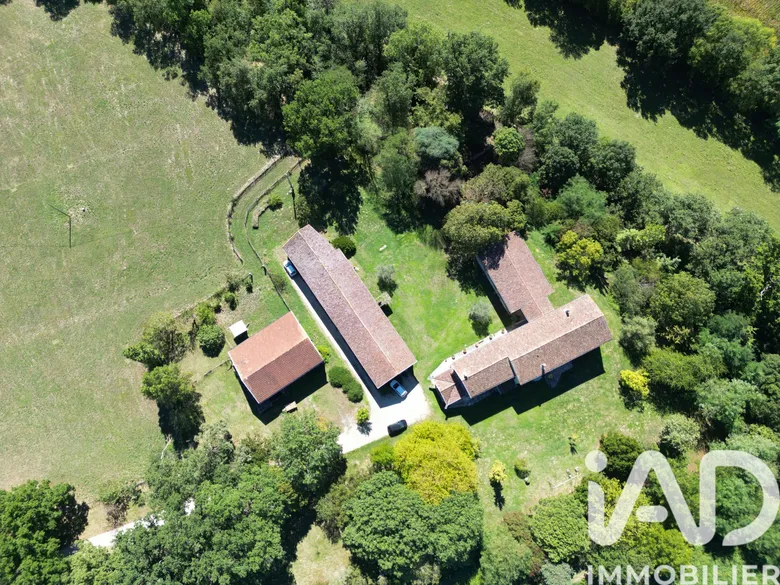 Maison 13 pièces 564 m² · à Revel · 564 m² · 840 000 €