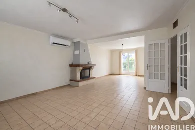 House in Montgermont (35760)