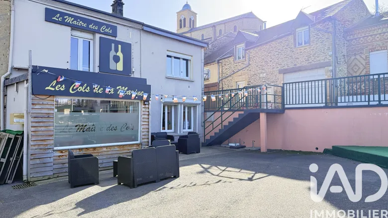 Immeuble 4 pièces 240 m² · à Montcy-Notre-Dame · 240 m² · 205 000 €
