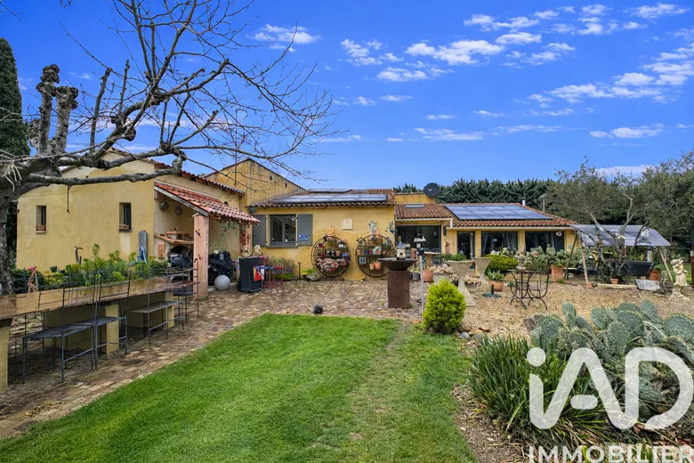 Maison 7 pièces 210 m² · à Le Thor · 210 m² · 595 000 €