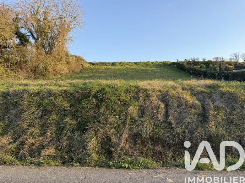 Terrain à Vernou-sur-Brenne (37210) · 68 000 €