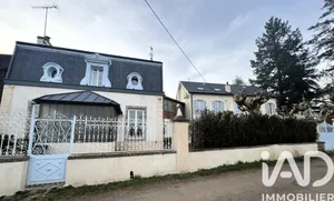 House in Couches (71490)