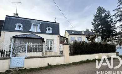 House in Couches (71490)