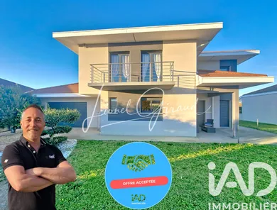 House in Brézins (38590)