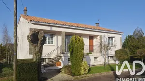 Maison à L'Absie (79240)