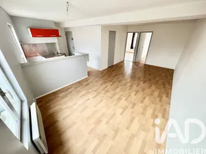 Apartment in Pont-Sainte-Maxence (60700)