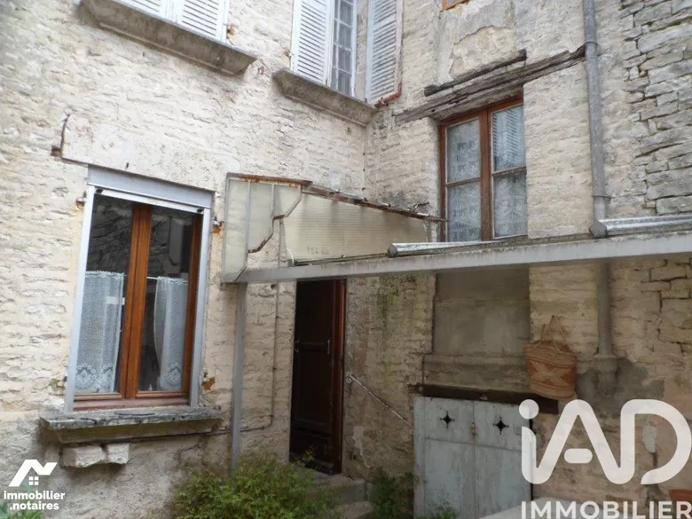 Maison 6 pièces 132 m² · à Essoyes · 131,9 m² · 85 000 €