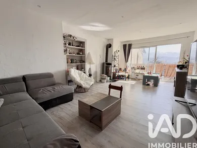 Appartement à Saint-Pierre-d'Albigny (73250)