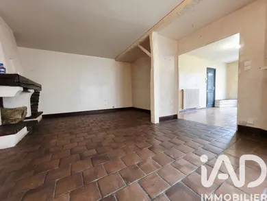 Immeuble à La Ferrière-en-Parthenay (79390)